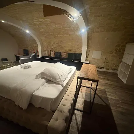 Two Floor With Theatre *