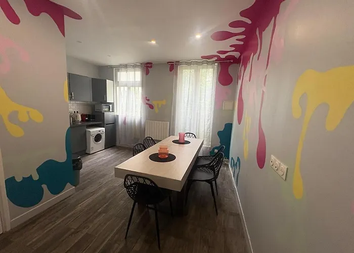 Two Floor With Theatre *
